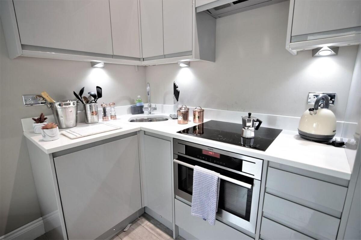 Hazelnut Seafront One Bedroom Bn1gre09 Apartment